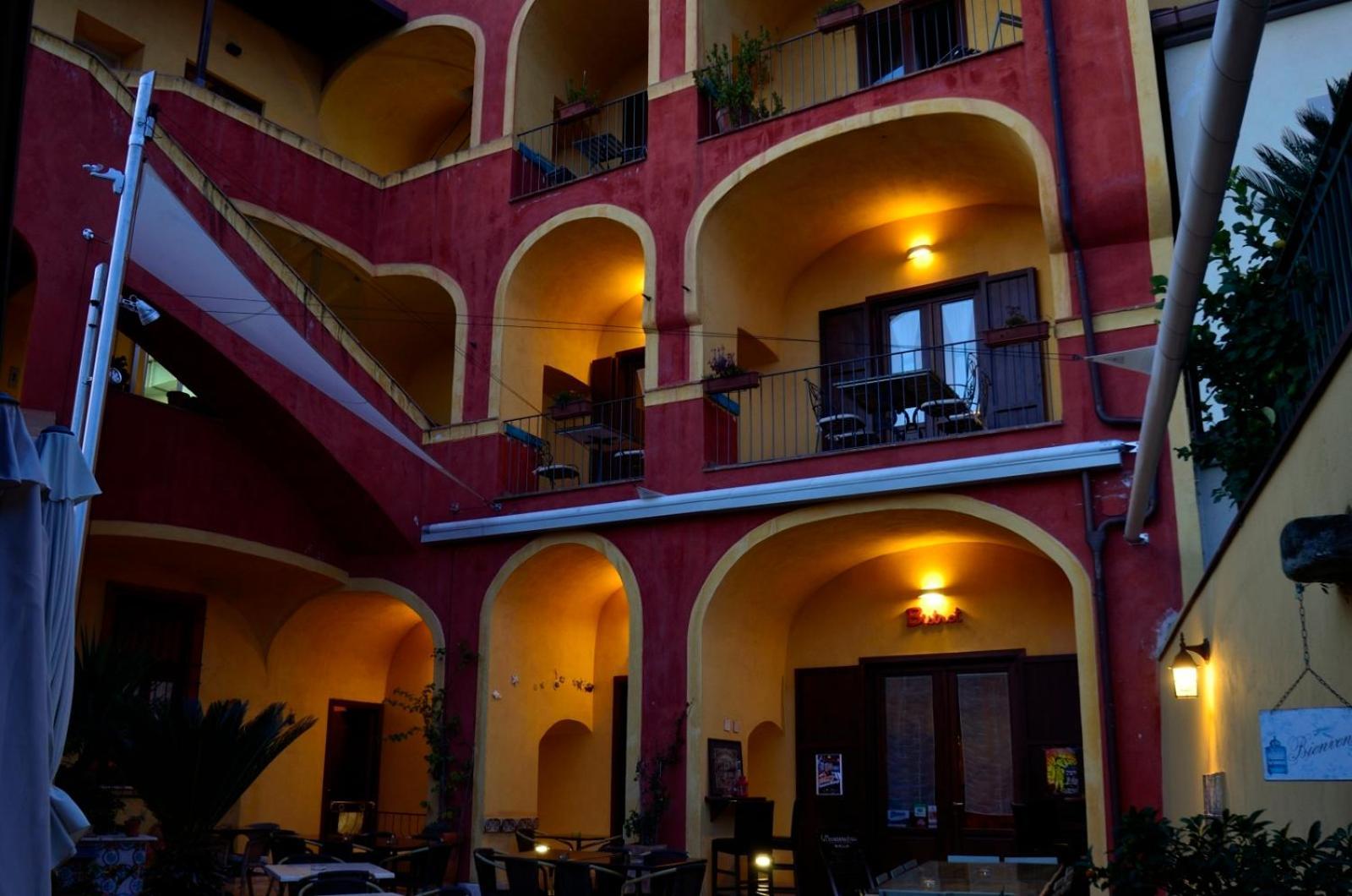 Manouche Osteria B&B San Leucio ภายนอก รูปภาพ